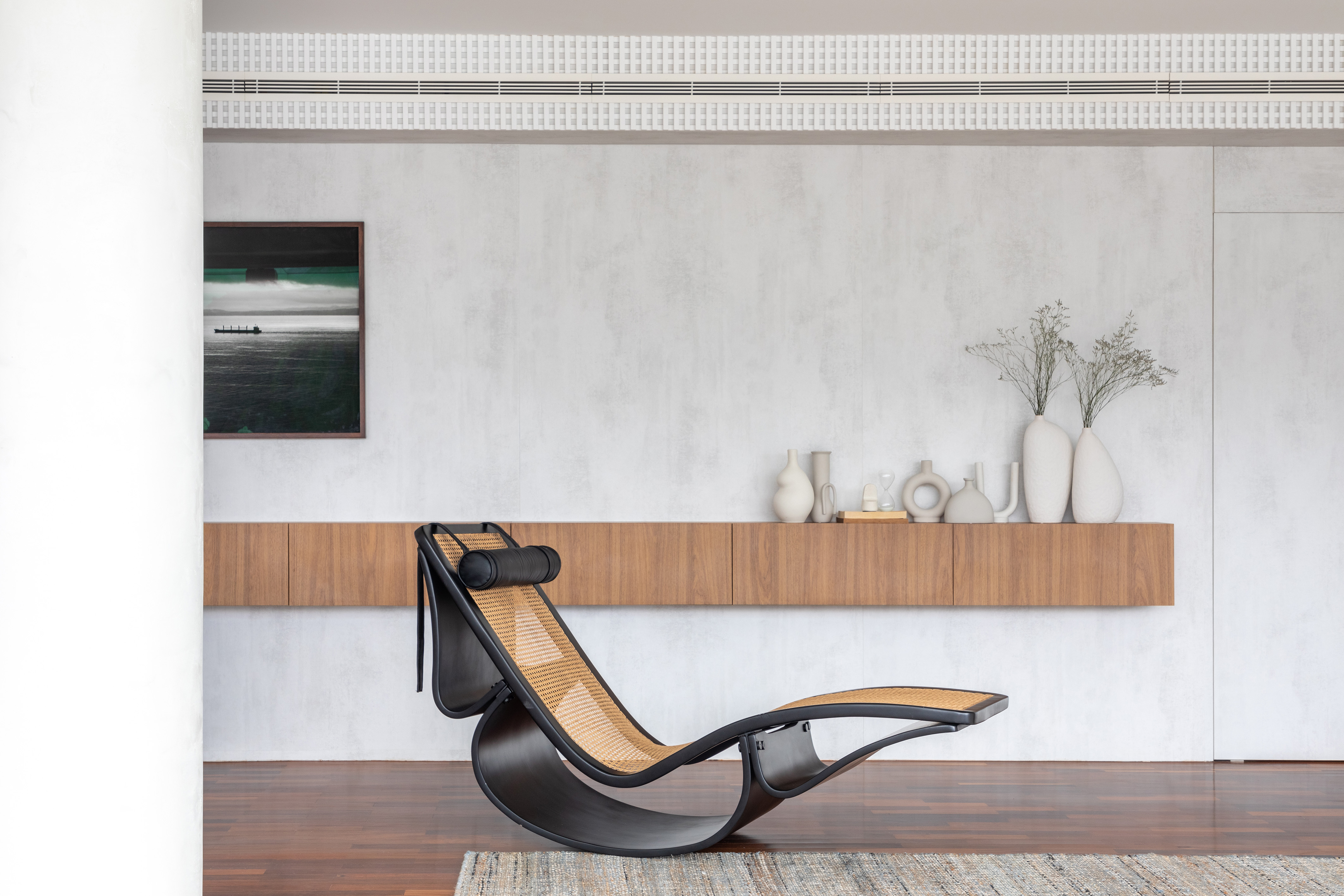 Cobertura 320 m2 vista tirar folêgo Pão de Açúcar Studio Plano Arquitetura decoração sala aparador poltrona quadro muxarabi