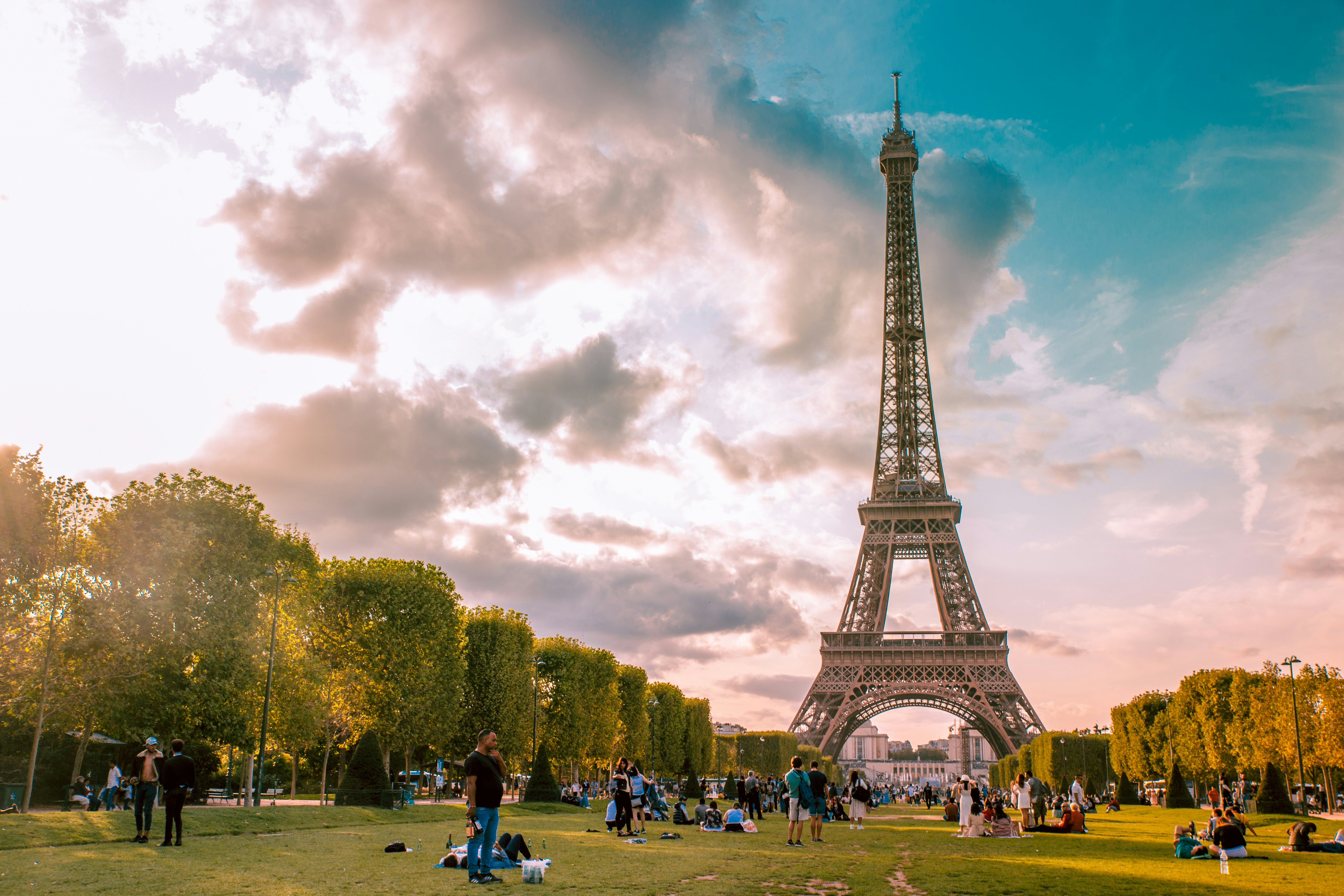135 anos da Torre Eiffel em Paris