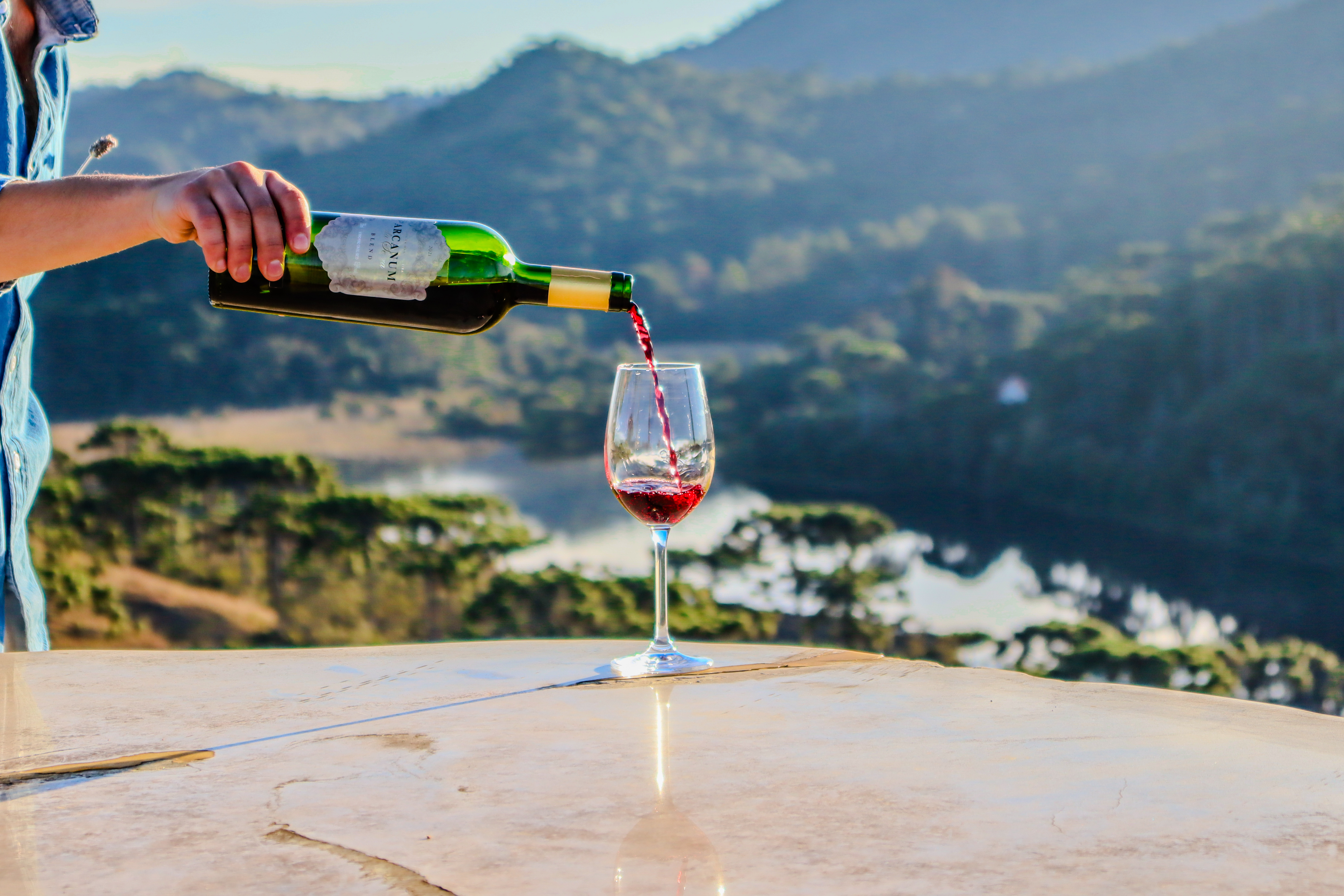 5 dicas para melhorar a experiência de beber vinho em casa