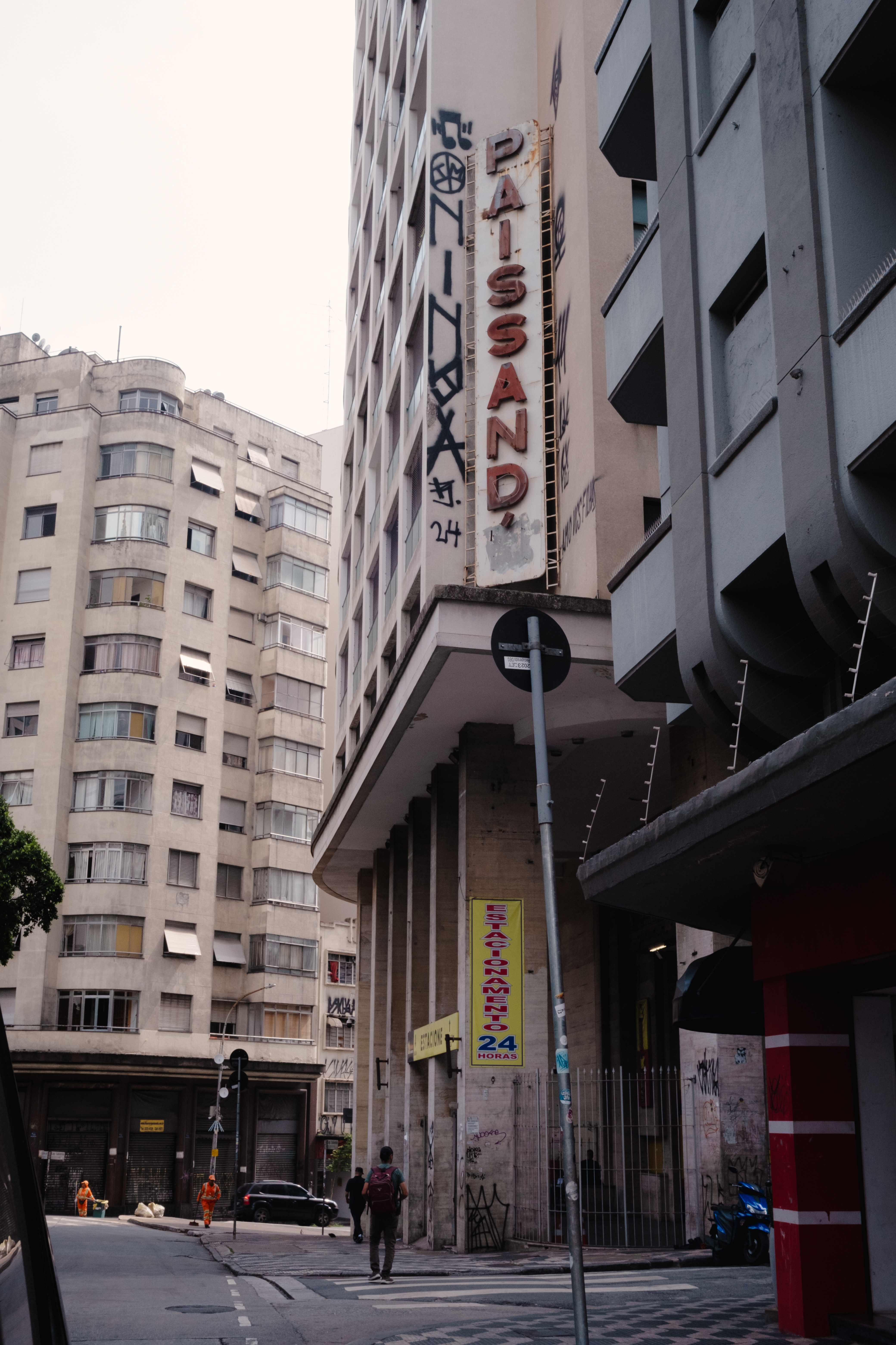 Cine Paissandu reabre com videoinstalações de Manoela Cezar